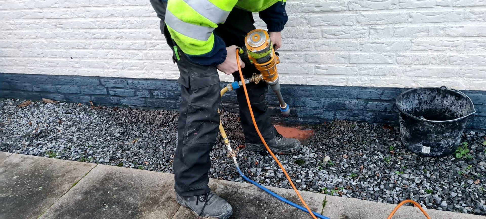 Kruipruimte ventilatie gaten boren